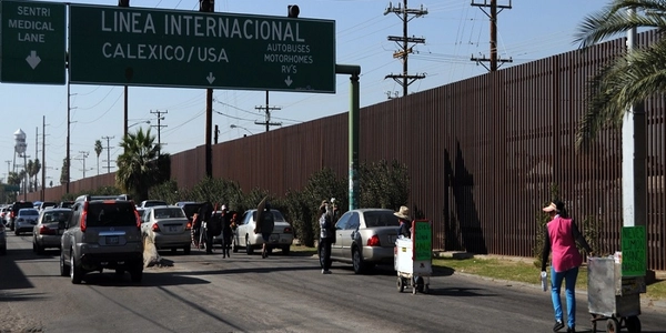 Restricciones en la frontera causan problemas para negocios locales