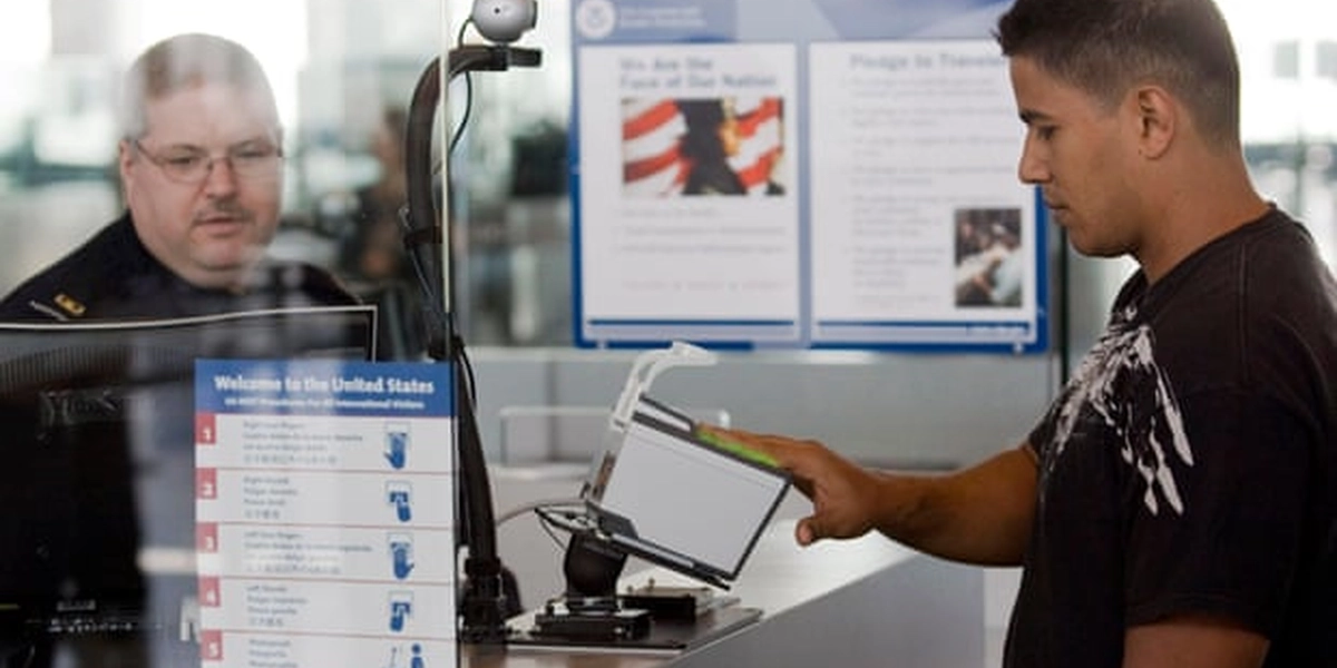 Los agentes fronterizos de los Estados Unidos han aumentado las negaciones de entrada al país