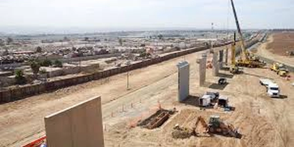 Corte Suprema autoriza el uso de $2.5 billones de dólares para construcción de muro