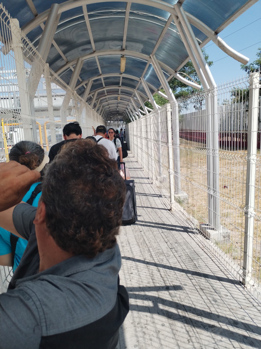 Mucha fila y lenta 