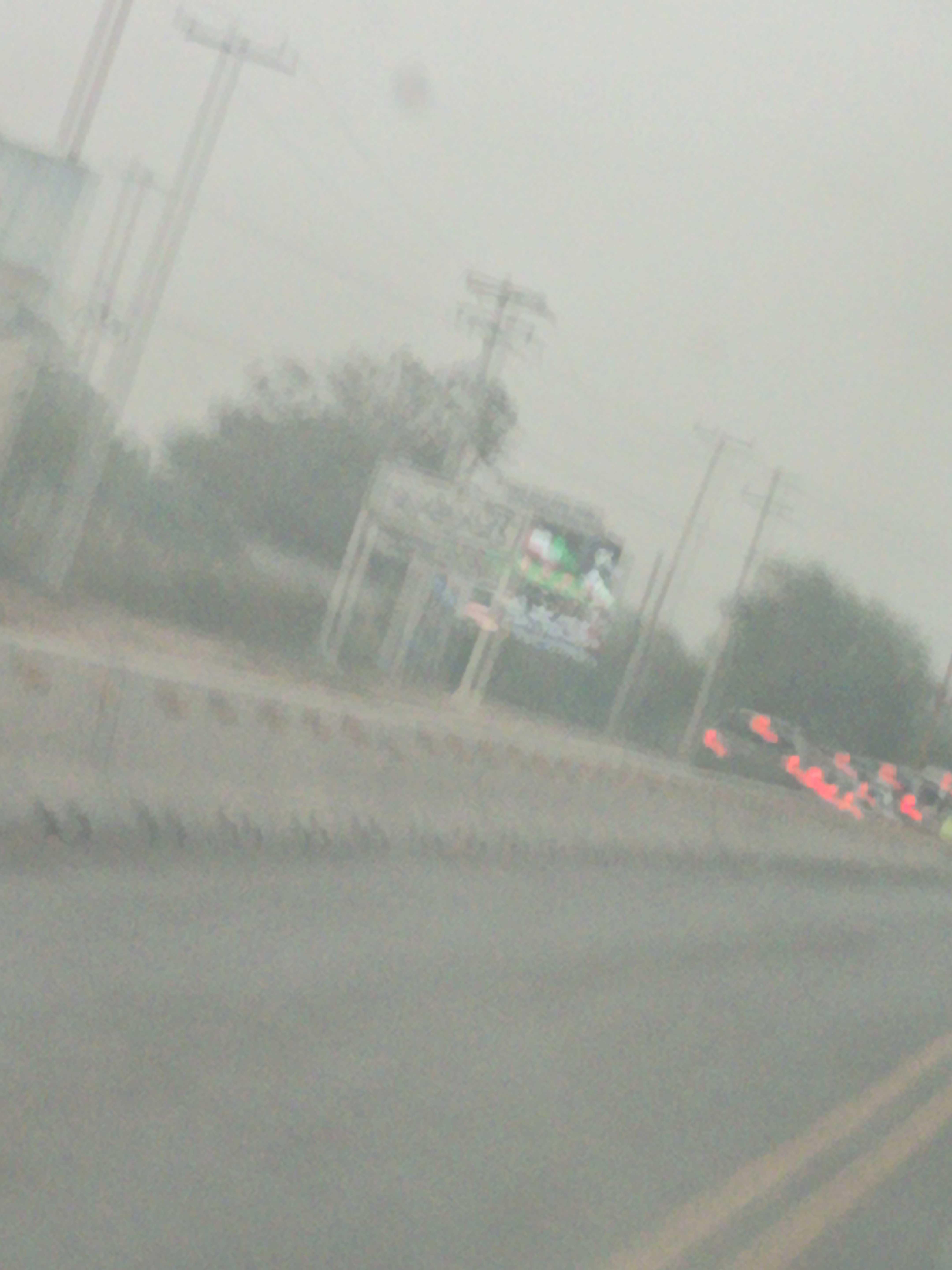 fila en anuncios 7:47am